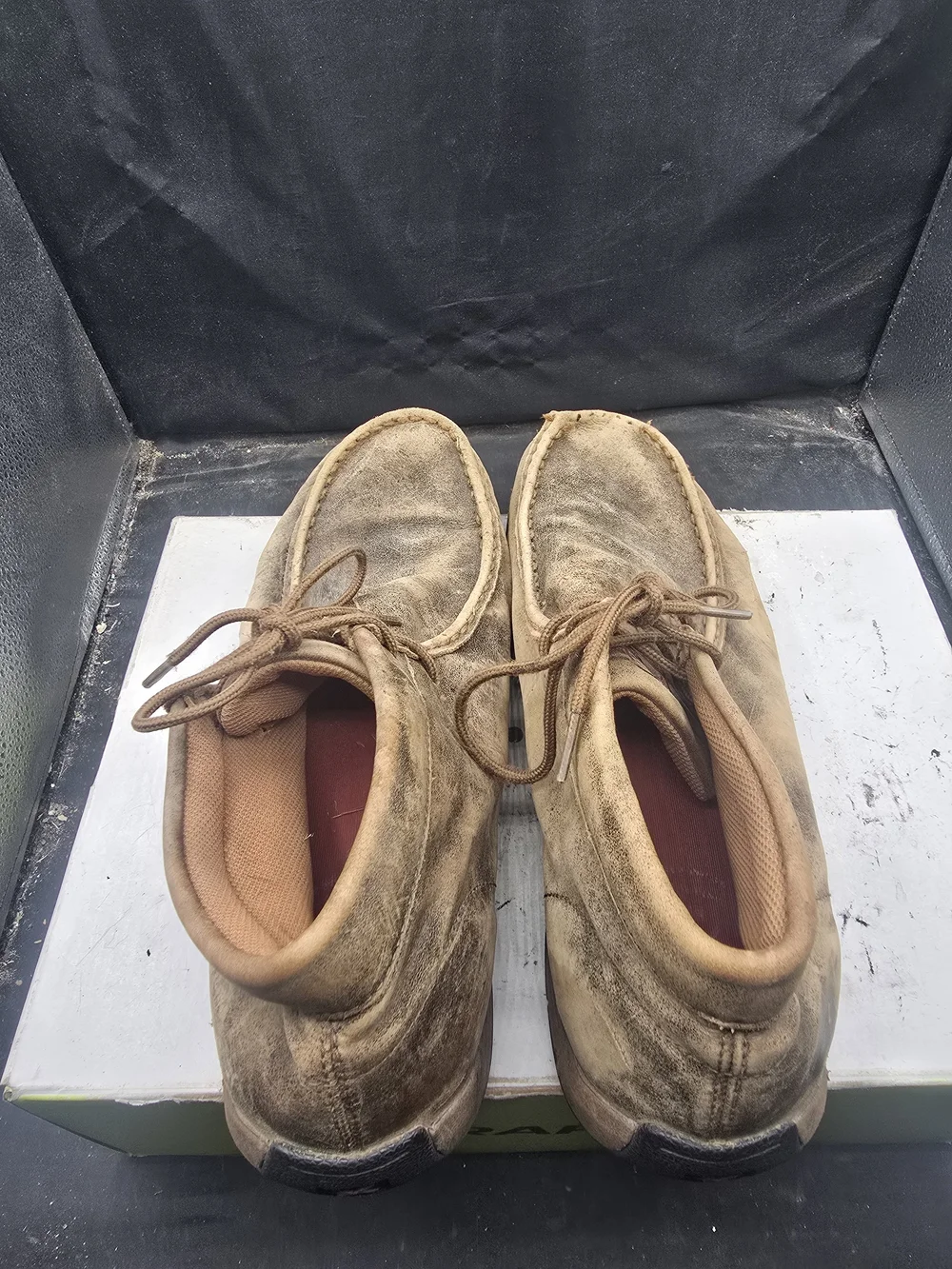 Twisted X Men's Chukka Boots in Tan Brown Suede